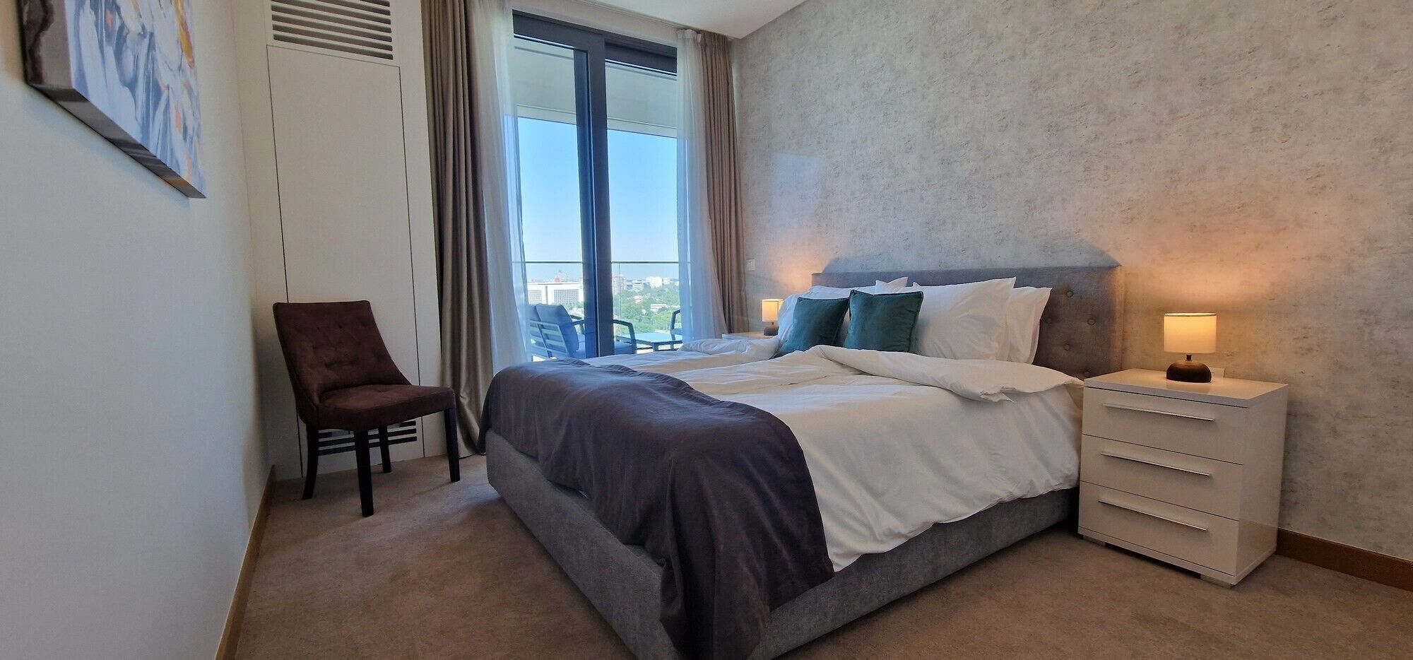 Apartemen Mewah | Brankas, kedap suara, setrika/meja setrika, dan Wi-Fi gratis