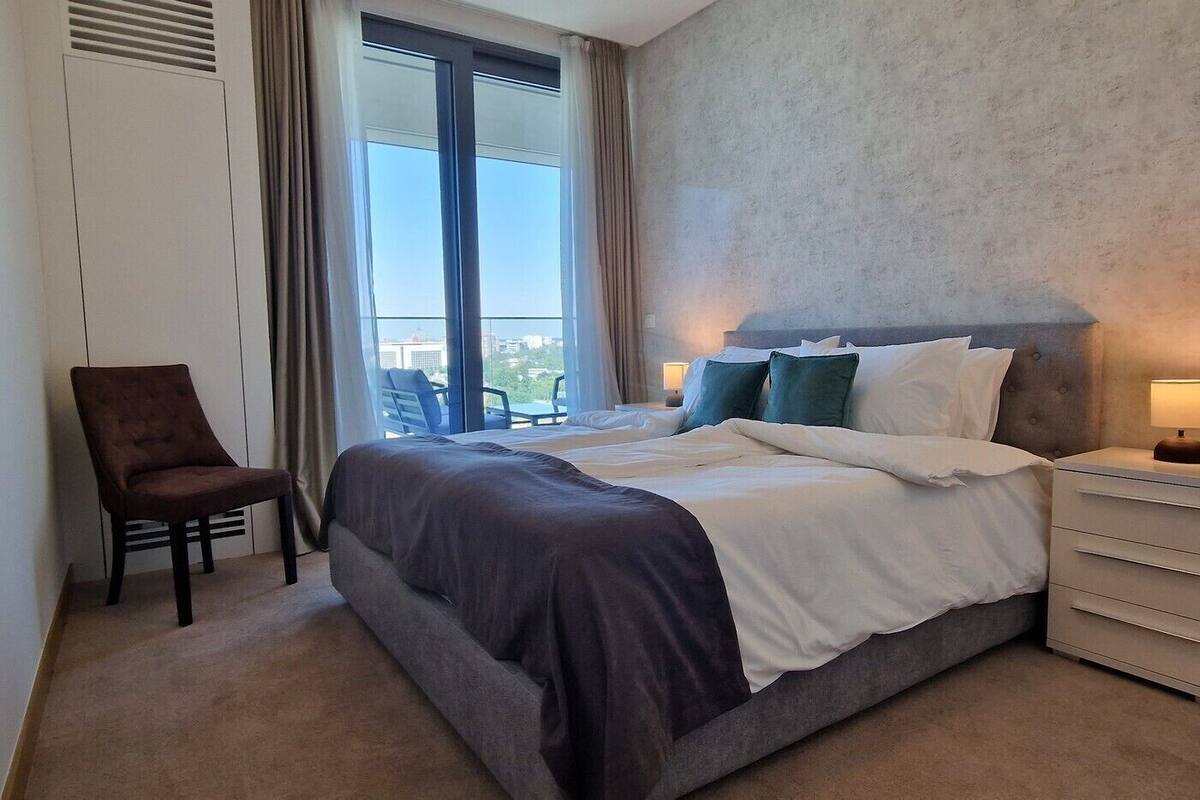 Apartemen Mewah | Brankas, kedap suara, setrika/meja setrika, dan Wi-Fi gratis