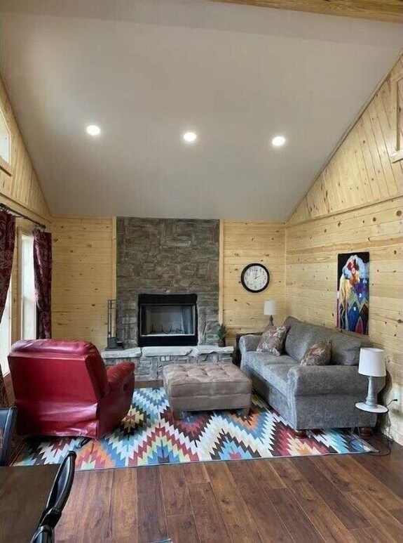 4k River Ranch River Cabin 3 (Sleeps 4) - Taos Ski Valley, NM