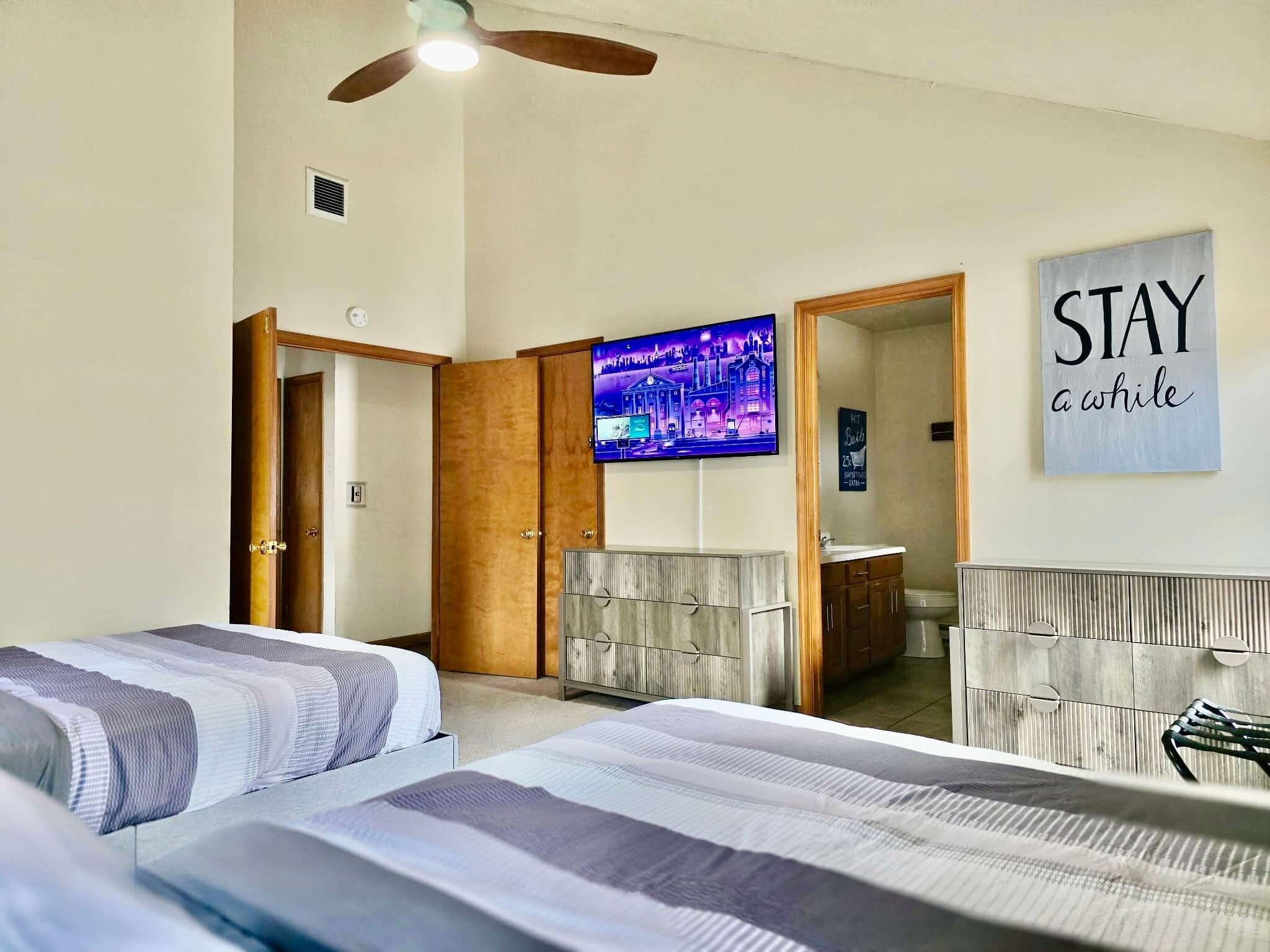 4 bedrooms, iron/ironing board, WiFi, bed sheets