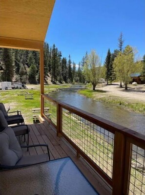 Unclassified image, 4 of 12, button - 4K River Ranch • River Cabin 4 (sleeps 6) (Red River)