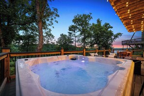 室外 SPA 浴池