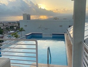 Terrace/patio - Kensington with pool (Kingston)