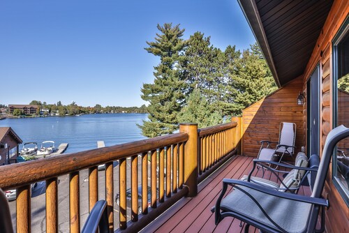 Minocqua Lake Condo! Walk 2 Downtown! Fall Weekends Open! Dock available!