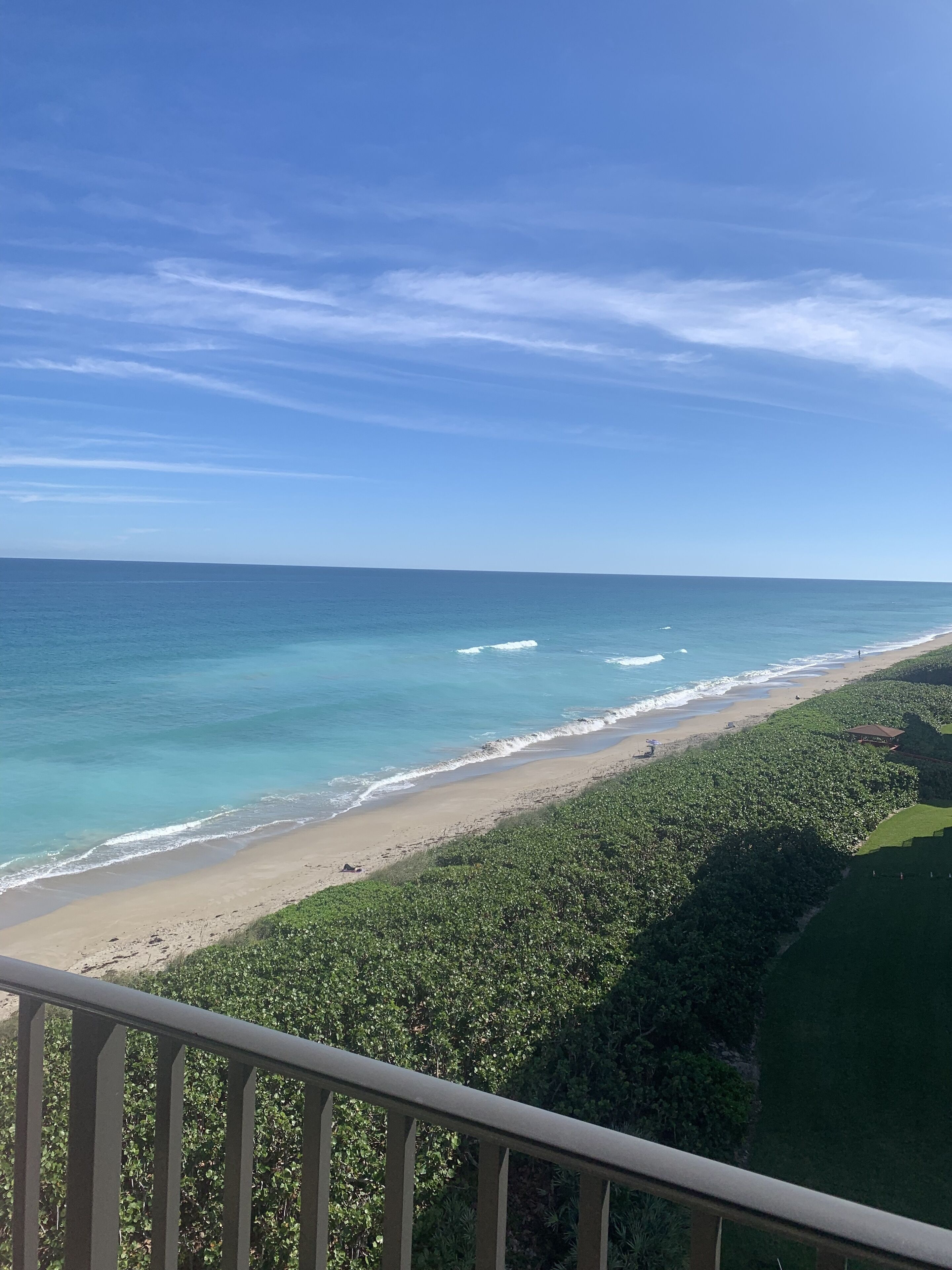 Spectacular 7th floor condo on the beach,  south east Corner unit
