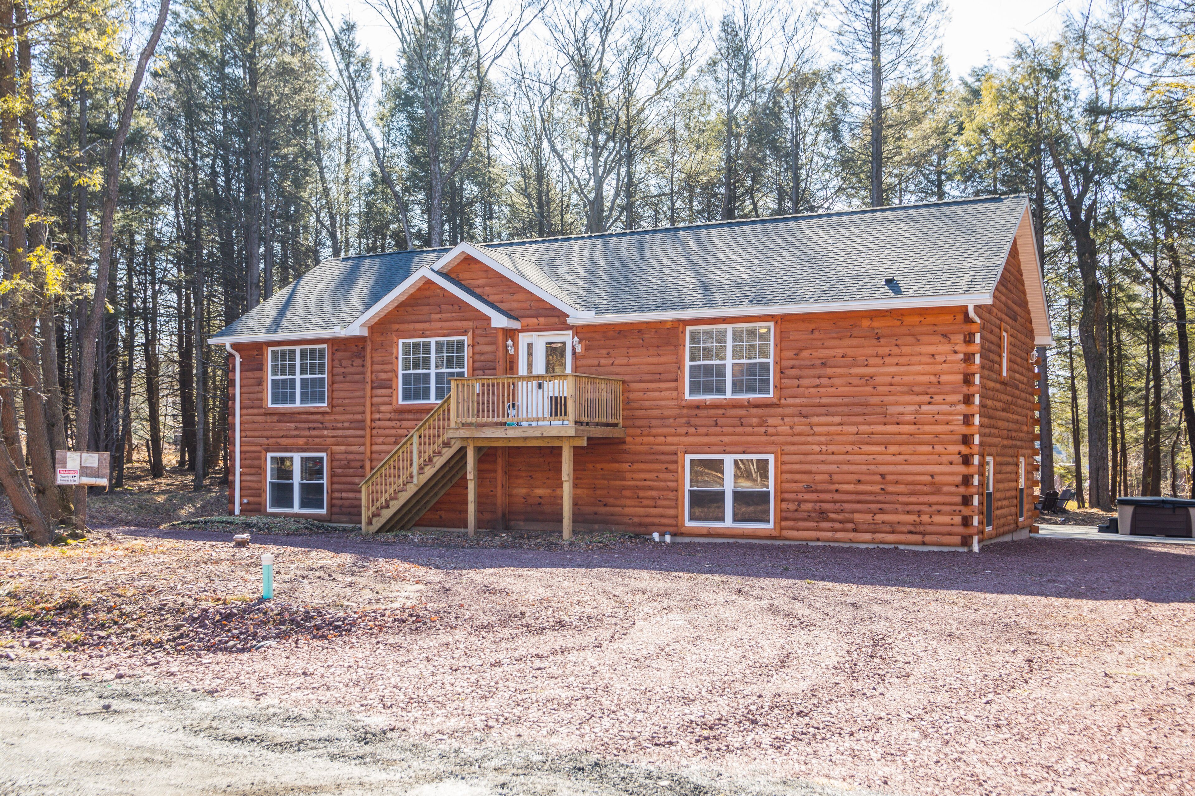 New Construction Log Cabin Home! 5 minutes to slopes, lakes, casinos, and more.
