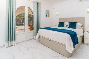 2 bedrooms, in-room safe, iron/ironing board, travel crib