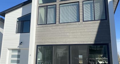 Modern Ski Lodge - 10 min from Red Lodge Mtn