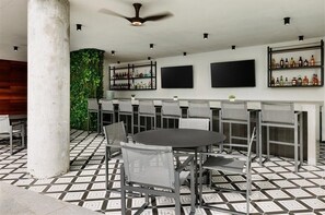 Bar (on property) - Elser Hotel and Residences  (Miami)