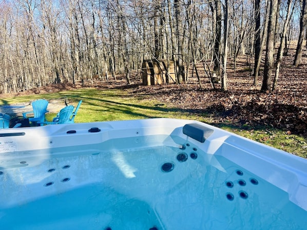 Bañera de hidromasaje al aire libre
