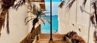Amazing Ocean Views from this 2 bedroom apartment