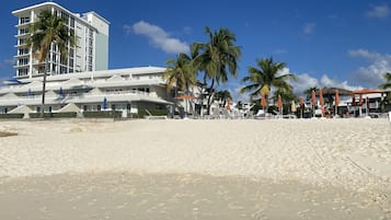 Na praia