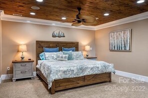 4 habitaciones, cuna de viaje, wifi gratis y ropa de cama 