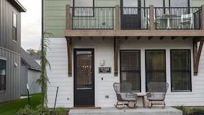 Unclassified image, 2 of 36, button - Lux 4BR Downtown Home Walk Rose District Sleeps 10 (Broken Arrow)