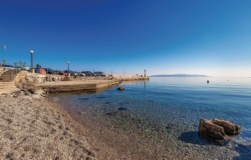 Cozy apartment in Lovran with house sea view