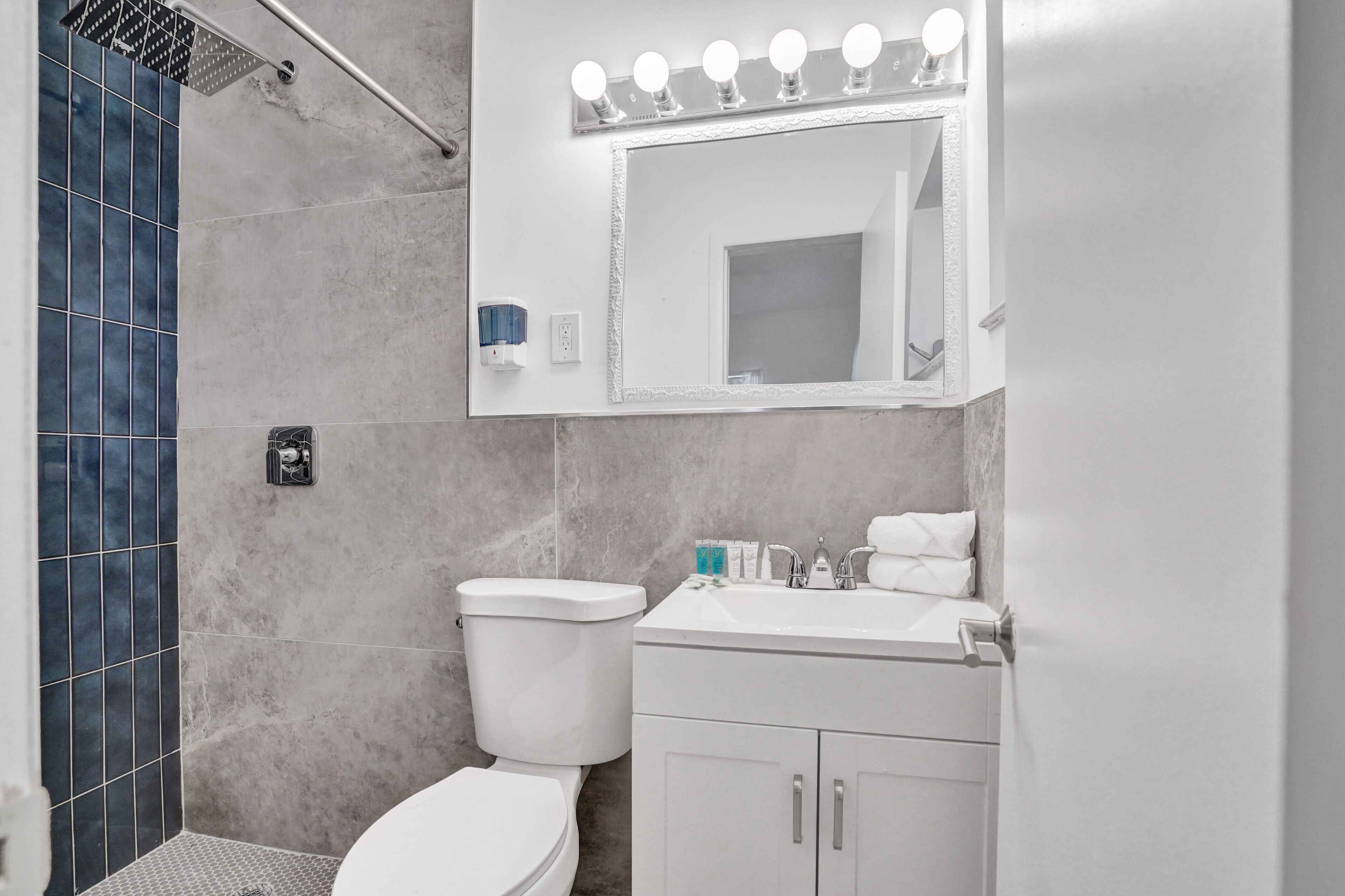 Photo - La Serre Miami Home & Private Pool Near Aventura Mall