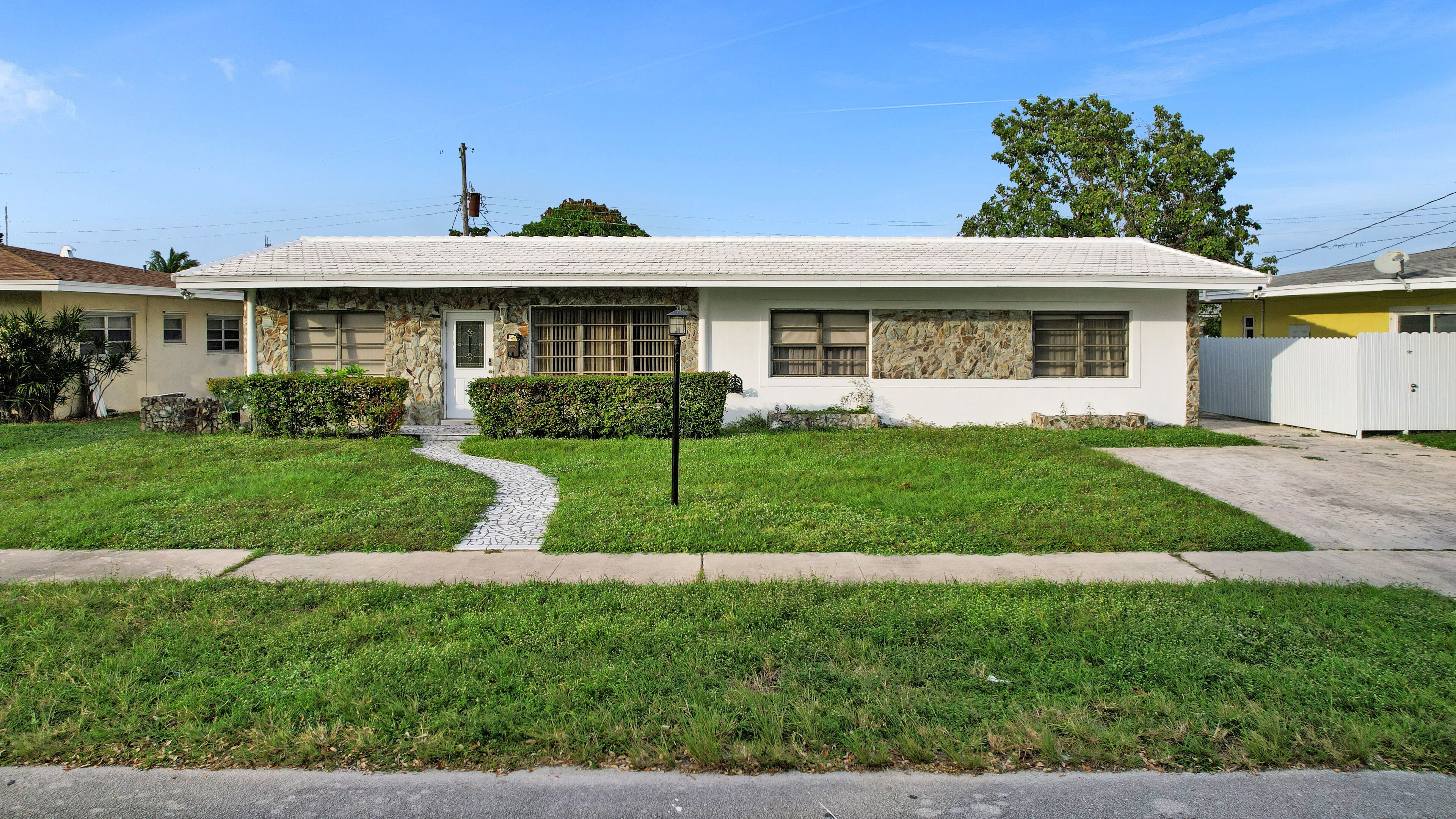 Photo - La Serre Miami Home & Private Pool Near Aventura Mall