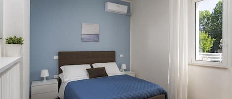 2 bedrooms, iron/ironing board, travel crib, bed sheets