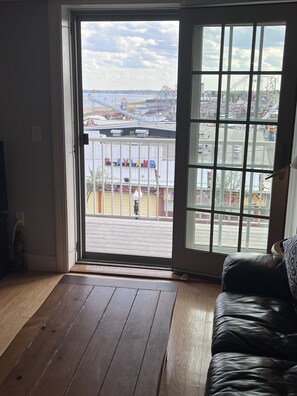 Smart TV - Gorgeous Oceanview Condo in Old Orchard Beach (Old Orchard Beach)