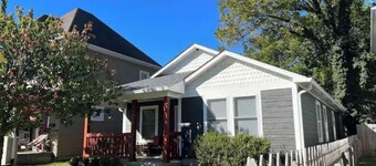 A One Level, 4BR Delite Amazing Great Room