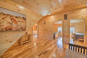 6 Schlafzimmer, Schreibtisch, Internetzugang, Bettwäsche