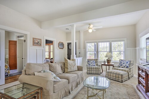 Mountain-View Lead Home w/ Patio + Fire Pit!