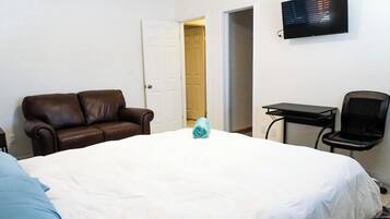 2 Schlafzimmer, Schreibtisch, Bügeleisen/Bügelbrett, kostenloses WLAN