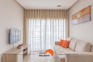 TV - #013 Oliveira by Home Holidays (Albufeira)
