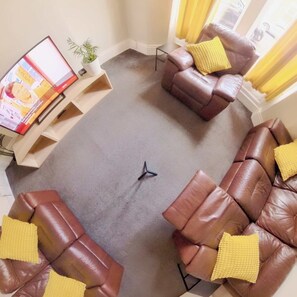 Living room - Places to Stay in Newcastle Upon Tyne (Newcastle-upon-Tyne)