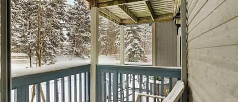 Apartment, 1 Bedroom, Patio, Garden View | Balcony