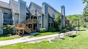 Apartment, 1 Bedroom, Patio, Garden View | Property entrance