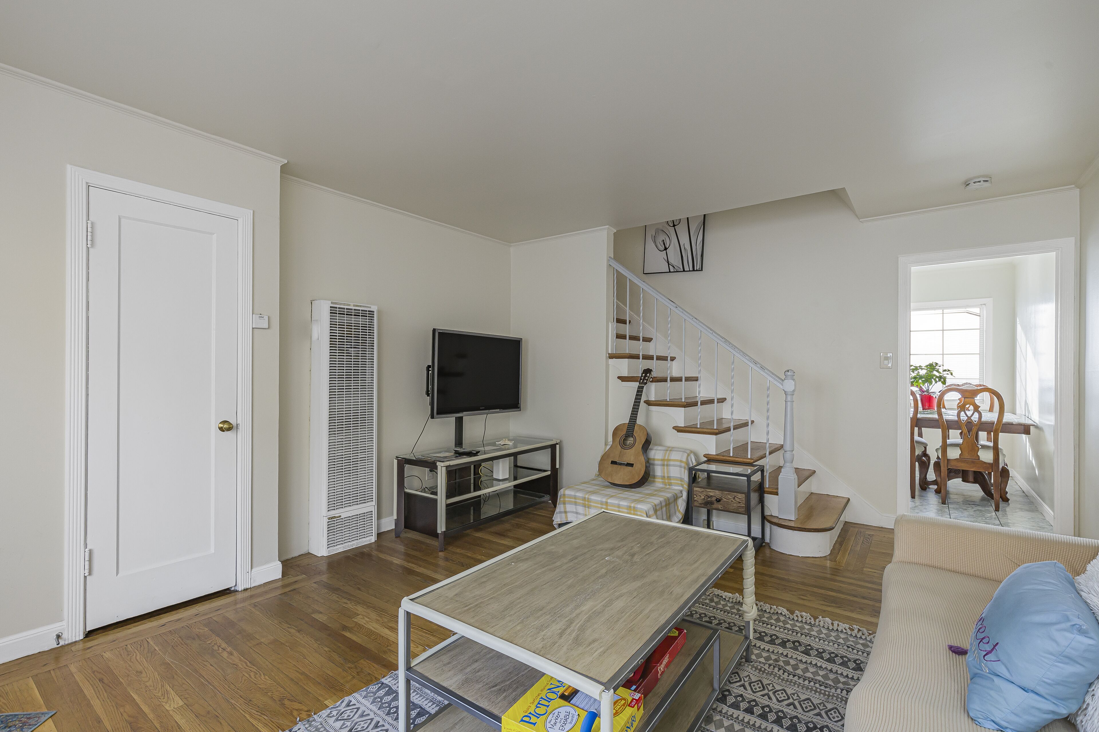 House, 4 Bedrooms, Balcony, City View | Living room