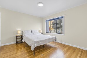 Casa, 4 quartos, sacada, vista para a cidade | 4 quartos