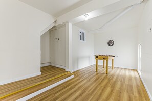 منزل - ٤ غرف نوم - بشرفة - منظر للمدينة | المنشأة من الداخل