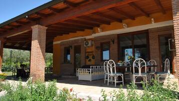 Vila, 4 kamar tidur, Boleh Merokok, patio | Teras/patio