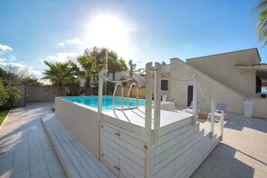 Seasonal outdoor pool - 2660 Villa Montecarlo by Perle di Puglia (Porto Cesareo)