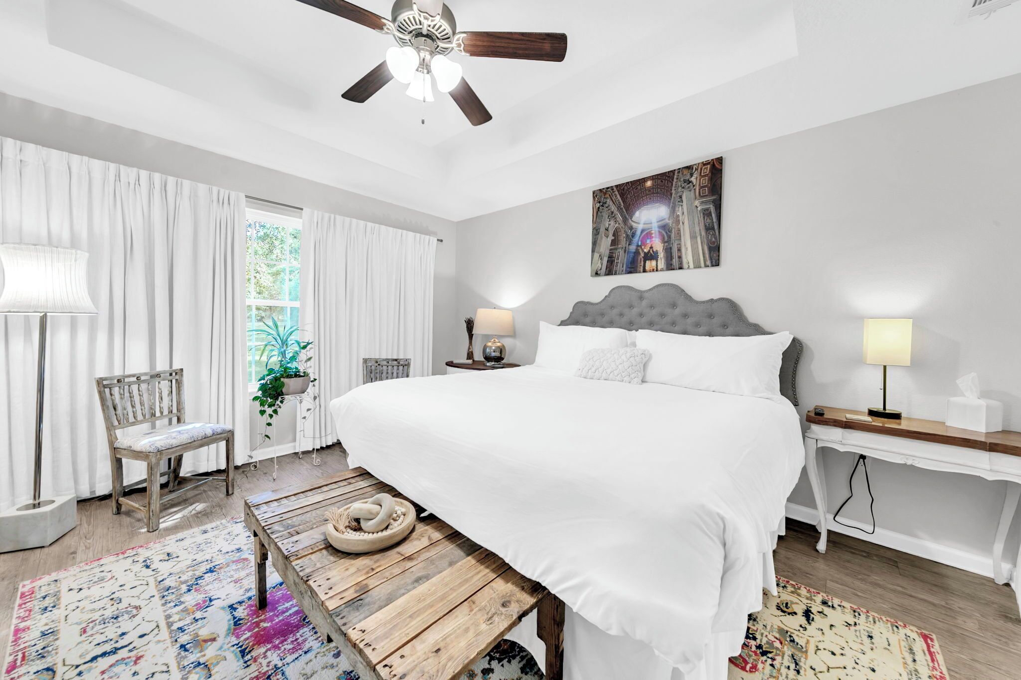 3 habitaciones, escritorio, tabla de planchar con plancha y wifi gratis 