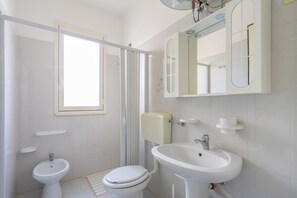 Villa | Bathroom