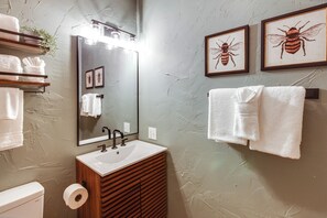 Free toiletries, hair dryer, towels