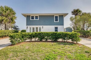 Exterior - Beachfront Florida Getaway w/ Furnished Deck! (Fernandina Beach)