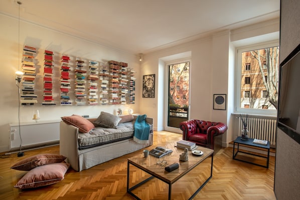 Apartment | Living area