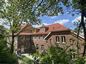 Exterior - Ahoi Hostel (Hamburg)