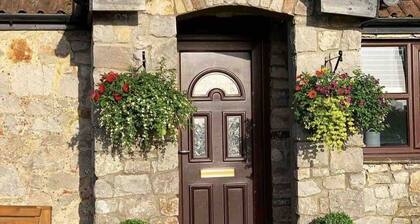 Cosy & Characterful, Seaside Cottage, Dog Friendly