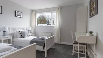 3 habitaciones, tabla de planchar con plancha y wifi gratis