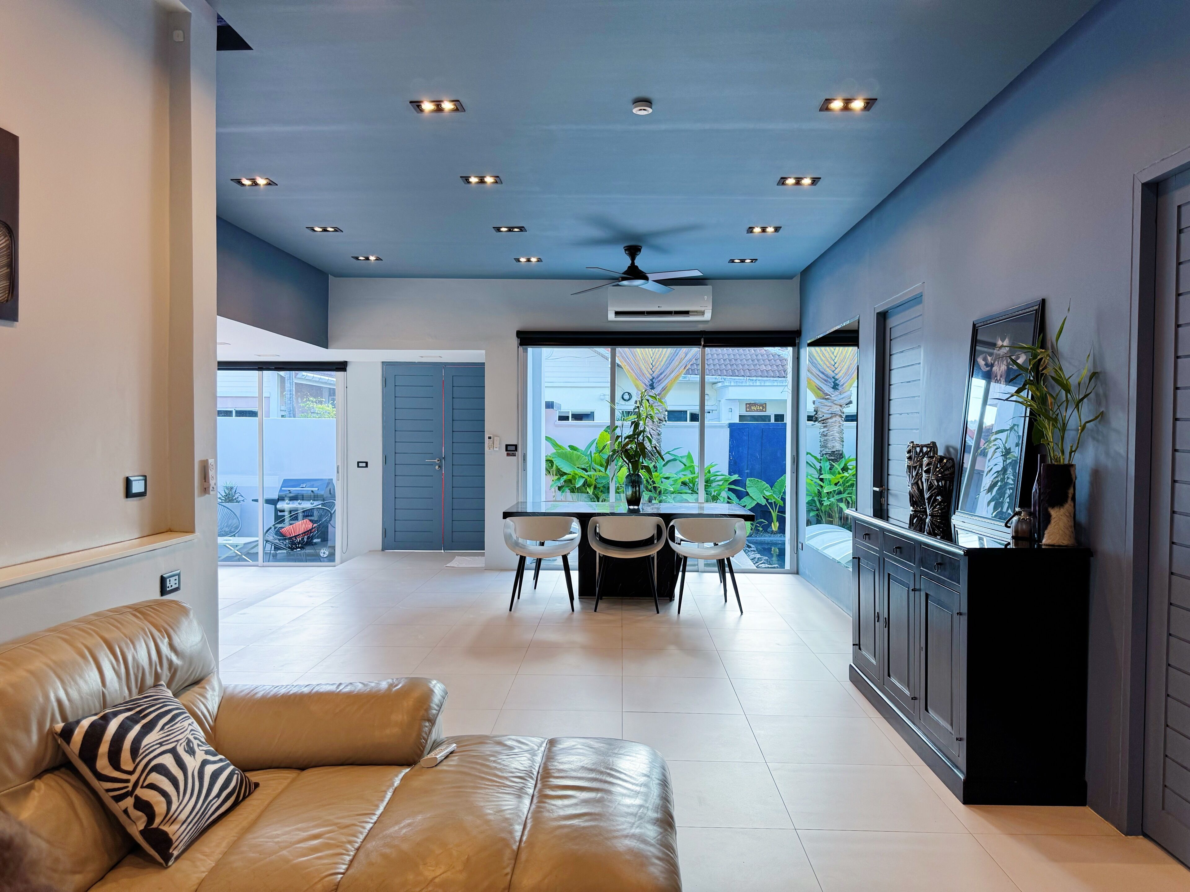 House, 3 Bedrooms, Private Pool, Garden View | Living room