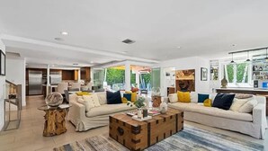 Interior - Captivating 6-bed House in Marina del Rey (Marina del Rey)