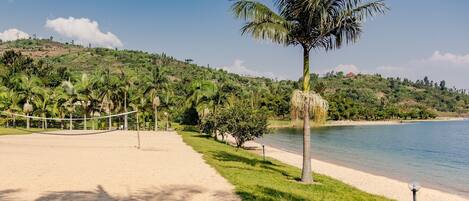 Room, 1 Bedroom, Balcony, Garden View | Property grounds