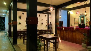 Apartemen, 2 kamar tidur, akses difabel, Boleh Merokok | Bar (di properti)