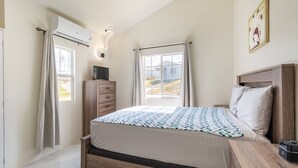 Bungalow, 2 Bedrooms, Patio, Ocean View | 3 bedrooms - Escape to Paradise: Brand New Bungalow With Ocean View in Discovery Bay (Discovery Bay)