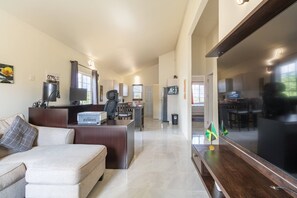 Bungalow, 2 makuuhuonetta, patio, valtamerinäköala | Huoneen varustelu